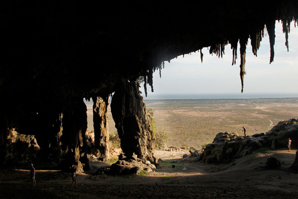 socotra-tour-digub-cave-06