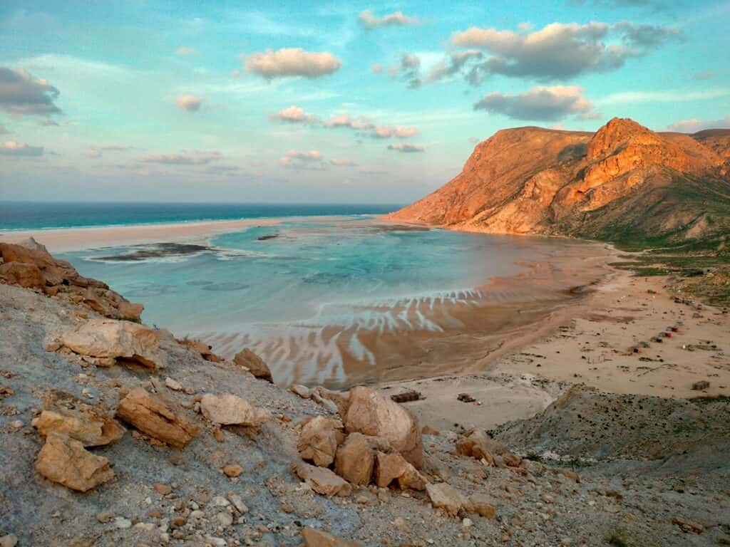 travel-to-the-island-of-socotra-qalansiyah-03