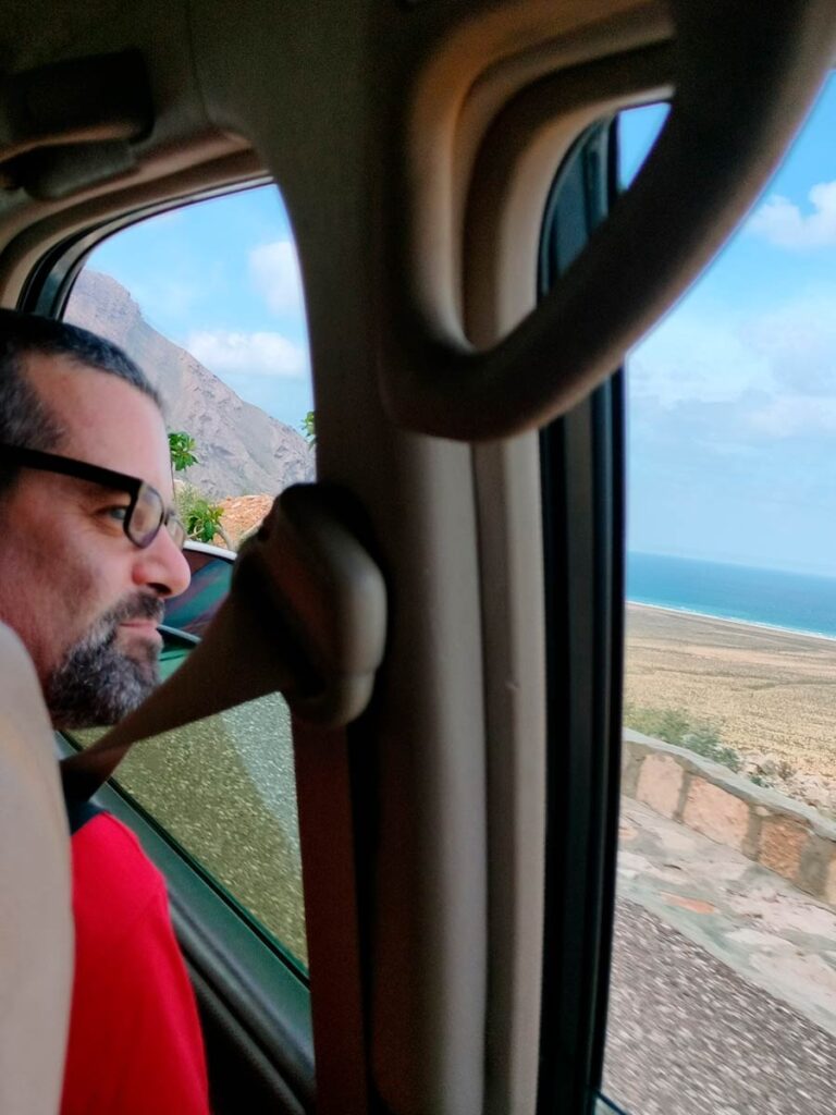 viaggio-socotra-interno-jeep